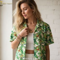 Product specifications infographic showing size chart and fabric details for turtle Hawaiian shirt