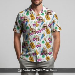 Men’s Hawaiian shirt in plus size with blue parrot and carnival leaf pattern