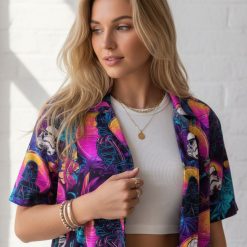 Size chart infographic showing Star Wars Hawaiian shirt measurements with fabric details and feature callouts