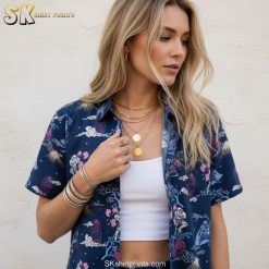 Size chart and fabric specifications for Star Wars Hawaiian shirt showing measurements and feature callouts