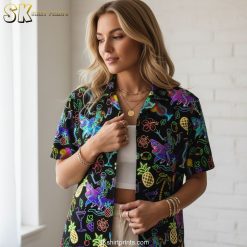 Black and pink Hawaiian shirt size chart and specifications display